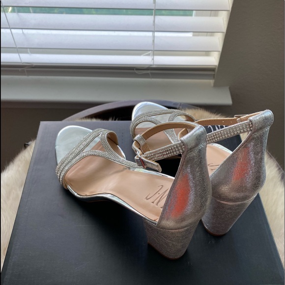 INC International Concepts Pearl Silver Shoes - Picture 5 of 8